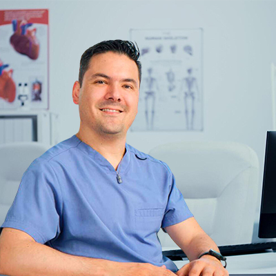 Dr. Fernando Desales González